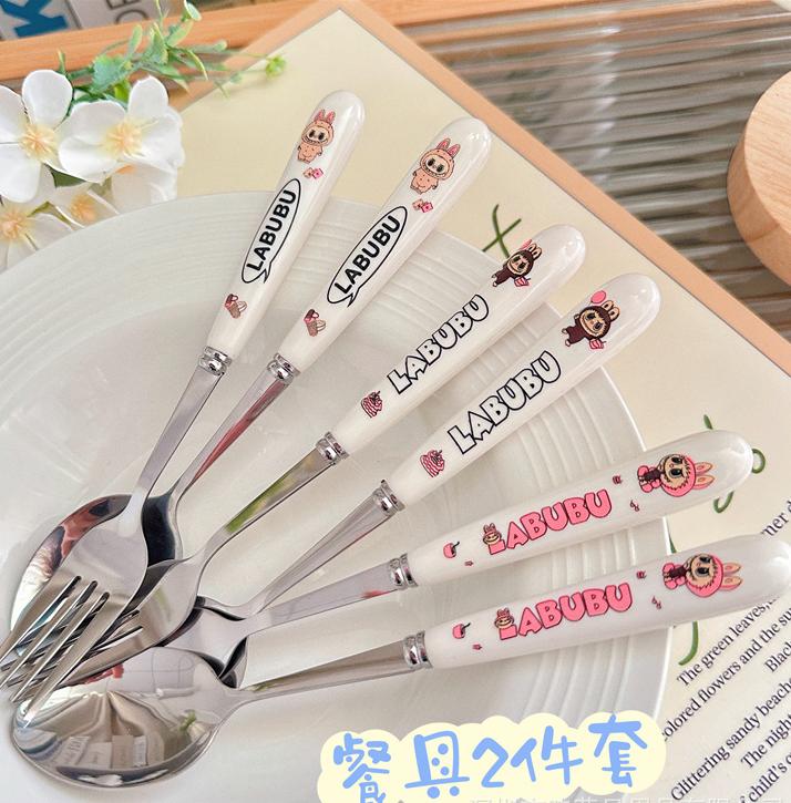 قاشق چنگال دسته سرامیکی لبوبو